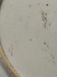 A pair of fine Chinese famille rose black-ground 'Scrolls and Flowers' plates, Yongzheng/Qianlong