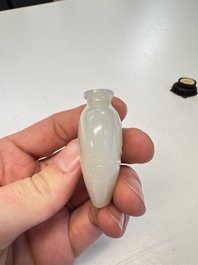 A Chinese carved white jade 'Geese' snuff bottle with a wooden stand, 18/19th C.