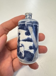 A fine Chinese blue, white and copper-red 'Tong Zi Zhi Lu 童子指路' snuff bottle, Yongzheng mark, 19th C.
