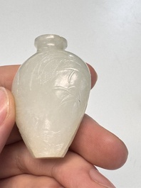 A Chinese carved white jade 'Geese' snuff bottle with a wooden stand, 18/19th C.