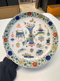 A pair of Chinese famille verte 'Antiquities' dishes, Kangxi