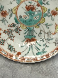 A pair of Chinese famille verte cups and saucers with floral design, Jade 玉 marks, 19th C.