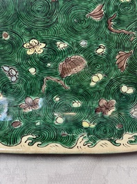 A Chinese verte biscuit oval dish, 19/20th C.