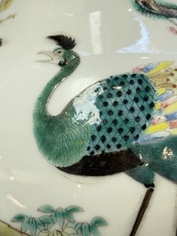 A fine Chinese famille verte 'Peacocks' vase, 19th C.