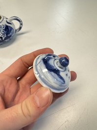 A Chinese blue and white covered tea caddy and a covered teapot with ducks, Kangxi