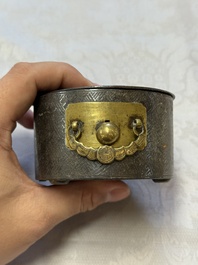 A Korean silver-inlaid iron tripod box with a gilt-bronze bat-shaped handle, Joseon, 18th C.