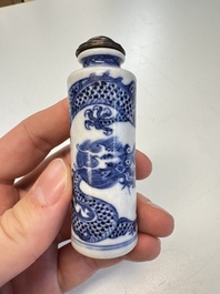 A fine Chinese blue and white 'Dragon' snuff bottle, 19th C.