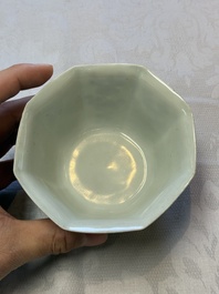 Six Chinese 'Hatcher Cargo' bowls and two blue and white shipwreck bowls, Transitional period