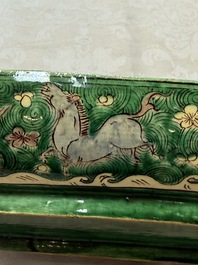 A Chinese verte biscuit oval dish, 19/20th C.