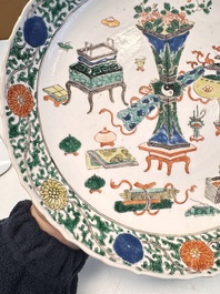 A pair of Chinese famille verte 'Antiquities' dishes, Kangxi