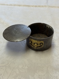 A Korean silver-inlaid iron tripod box with a gilt-bronze bat-shaped handle, Joseon, 18th C.
