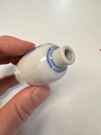 A Chinese blue and white 'Fisherman' snuff bottle, 19th C.