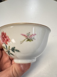 A pair of Chinese famille rose bowls with floral design, Guangxu mark of the period