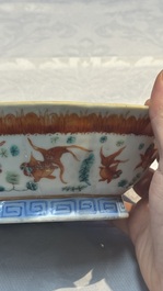 Eight Chinese famille rose and verte wares, 19/20th C.