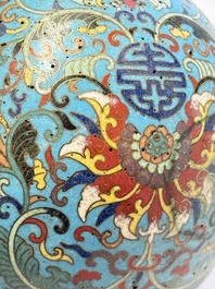 A Chinese cloisonn&eacute; and jade 'Da Ji 大吉 and Tian Xi 天喜' double-gourd vase and stand , 19/20th C.