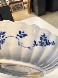 A rare pair of Chinese famille verte lobed plates with elegant ladies, Kangxi