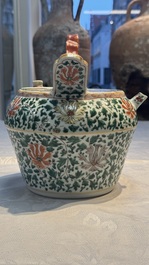 A pair of Chinese famille verte lime pots and covers for the Southeast Asian market, Kangxi
