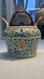 A pair of Chinese famille verte lime pots and covers for the Southeast Asian market, Kangxi