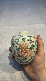 A Chinese wucai 'Poem' vase and a 'Peony scroll' jar, signed Hui An 卉菴, Kangxi