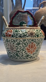 A pair of Chinese famille verte lime pots and covers for the Southeast Asian market, Kangxi