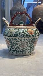 A pair of Chinese famille verte lime pots and covers for the Southeast Asian market, Kangxi