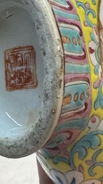 Eight Chinese famille rose and verte wares, 19/20th C.