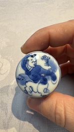 A Chinese blue and white 'Long Eliza' tea caddy and cover, Chenghua mark, Kangxi