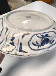 A rare Japanese Kutani oval 'Dutchmen' dish, seal mark, Edo, 17/18th C.