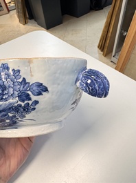 22 Chinese blue, white, famille rose and Imari-style wares, Kangxi and later