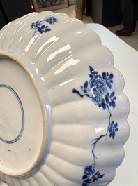 A rare pair of Chinese famille verte lobed plates with elegant ladies, Kangxi