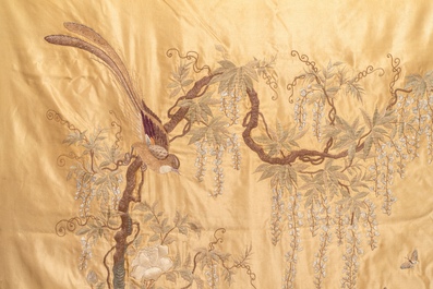 A Chinese embroidered silk 'Pheasants and Wistaria' panel, 19/20th C.