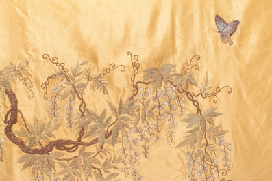 A Chinese embroidered silk 'Pheasants and Wistaria' panel, 19/20th C.