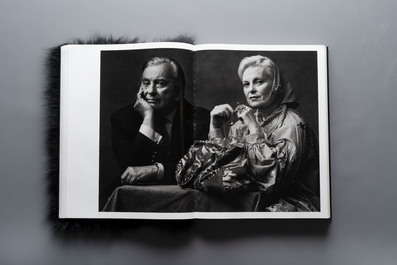 Albert Watson (1942): 'KAOS', sample copy with faux chimpanzee fur fitting, Taschen, 2017