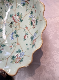 Three Chinese famille rose celadon-ground leaf-form tazzas, Tongzhi and Guangxu marks, 19th C.