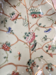 Three Chinese famille rose celadon-ground leaf-form tazzas, Tongzhi and Guangxu marks, 19th C.