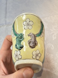 A pair of Chinese verte biscuit libation cups, 19th C.