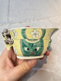 A pair of Chinese verte biscuit libation cups, 19th C.