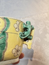 A pair of Chinese verte biscuit libation cups, 19th C.