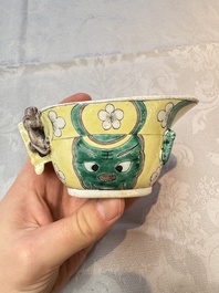 A pair of Chinese verte biscuit libation cups, 19th C.
