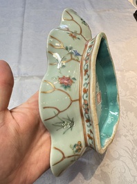 Three Chinese famille rose celadon-ground leaf-form tazzas, Tongzhi and Guangxu marks, 19th C.