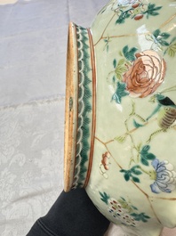 Three Chinese famille rose celadon-ground leaf-form tazzas, Tongzhi and Guangxu marks, 19th C.