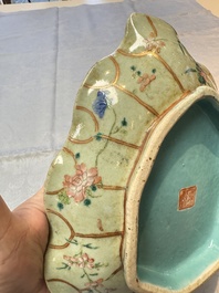 Three Chinese famille rose celadon-ground leaf-form tazzas, Tongzhi and Guangxu marks, 19th C.