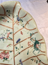 Three Chinese famille rose celadon-ground leaf-form tazzas, Tongzhi and Guangxu marks, 19th C.