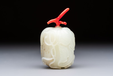 A Chinese carved jade melon-form snuff bottle with a red coral stopper, 1820-1880