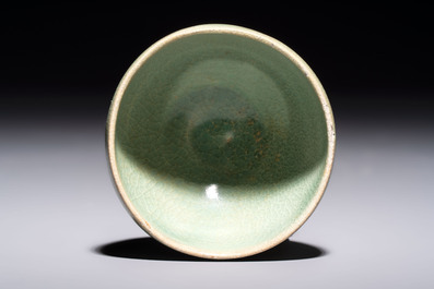 A fine Korean celadon tea bowl with its original stand, Goryeo, 12th C.
