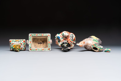 Four Japanese sculptures, a rooster-form ewer and a covered censer, Wanli mark, 19/20th C.