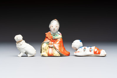 Four Japanese sculptures, a rooster-form ewer and a covered censer, Wanli mark, 19/20th C.