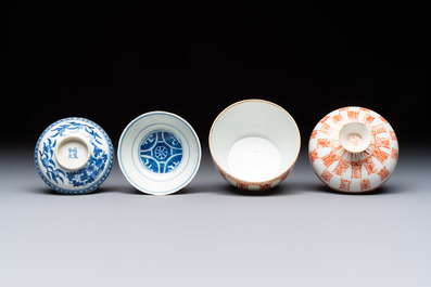 Four Chinese blue and white wares, and two iron-red-decorated wares, 19/20th C.