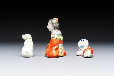 Four Japanese sculptures, a rooster-form ewer and a covered censer, Wanli mark, 19/20th C.