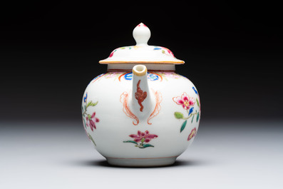 A Chinese famille rose teapot and cover with floral design and three cups, Qianlong